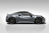 「4C 107th エディション」のサイドビュー。