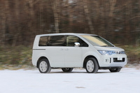 「三菱デリカD:5 Dプレミアム」