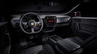 フェラーリは「アナログとデジタル、自動車とエアロスペースの世界の調和」と説明する。(photo:Ferrari)