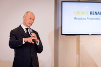 ルノーの2018年通期決算を発表する、ティエリー・ボロレCEO。