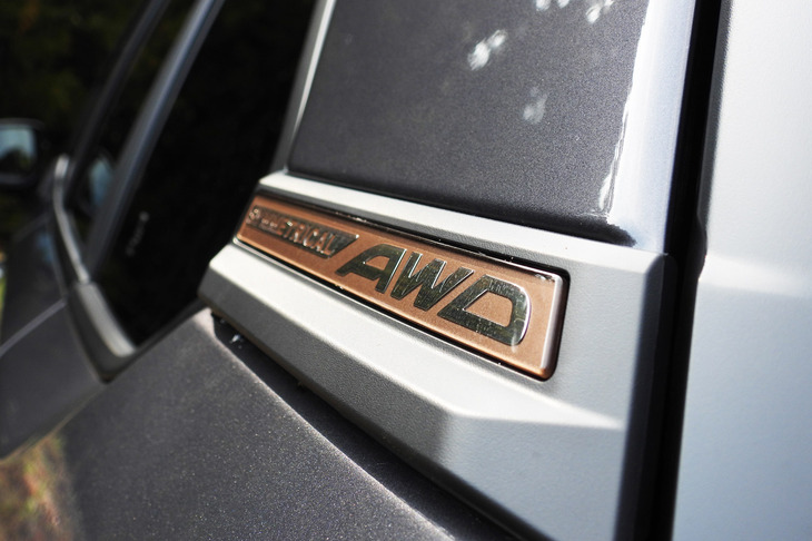 スバル・フォレスター スポーツEX(「SYMMETRICAL AWD」バッジ)