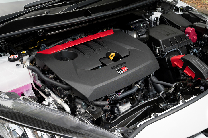 1.6リッター3気筒ターボの「G16E-GTS」を搭載。最高出力304PS、最大トルク400N・mを生み出す。