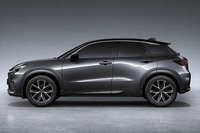 「LBX」のボディーサイズは全長×全幅×全高=4190×1825×1560mm。全長に対してたっぷりととられた横幅が特徴的だ。