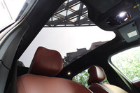 BMWが新型「iX3」を日本に導入 一充電走行距離906kmを実現する最新鋭の電気自動車の画像