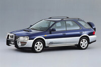 初代「インプレッサ」に設定された「グラベルEX」。車高を上げてRVテイストをプラスしたモデルだった。