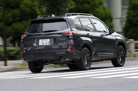 18.8km/リッターのWLTCモード燃費は、1.8リッターターボモデル(13.6km/リッター)や従来のマイルドハイブリッドモデル(14.0km/リッター前後)を大きくしのぐ。これまでの「フォレスター」にはなかった“性能”だ。