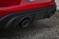 4リッターの水平対向6気筒自然吸気エンジンは、高回転域で澄んだフラット6サウンドを発生。その音色は、ポルシェフリークの期待に応えるものといえそうだ。