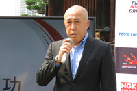 ドリフト競技の歴史と、IDC開催までの経緯、今後の展望について語るサンプロスの齋田 功氏。将来的にはIDCを「F1のモナコGPやWECのルマン24時間レース、インディーカーのインディ500のような“モータースポーツの新たな定番”にしたい」とのこと。