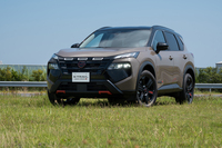 エクストレイル ロッククリークe-4ORCE