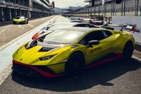 「ウラカンSTO」はサーキット走行時のデータを記録するテレメトリーシステムを搭載する。記録されたデータはスマートフォンのアプリで管理できる。