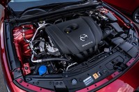 2リッター直4自然吸気エンジンは最高出力156ps、最大トルク199Nmを発生。