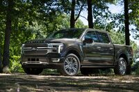 アメリカで万年ベストセラーの座に君臨する「フォードFシリーズ」。写真は定番の「F-150」だ。