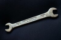 筆者を当惑から解放したのは、かつての「ランチア・デルタ」用車載工具だった。