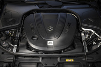 「マイバッハS680 4MATIC」に搭載される6リッターV12ツインターボエンジン。最高出力612PS、最大トルク900N・mを発生する。