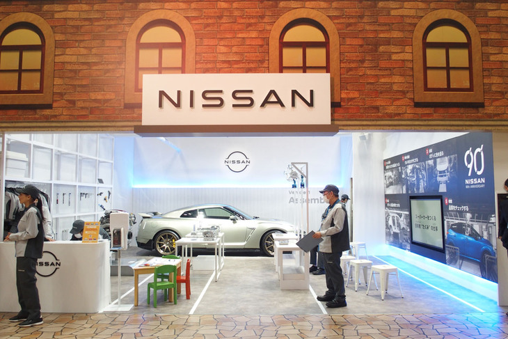 日産ブースの様子。