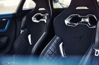 新型「アルピーヌA110」、まずは限定車が先行発売の画像