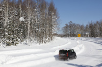 ビスカスカップリング式4WDシステムは、普段の生活によくある場面で、駆動力を安全に確保できるシステムという印象を得た。