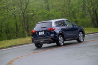 定評のあった、後輪にきっちり駆動力を振り分ける4WD制御や、ワインディングロードでの気持ちのよい身のこなしは健在。ハイブリッドの「エスクード」は、走りでスズキを選ぶファンを納得させる出来栄えのクルマだった。