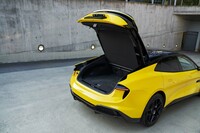 リアの荷室容量は509~1388リッター。フロントにも31リッターの収納スペースが確保されている。