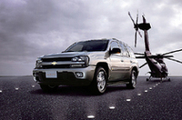 【写真上】シボレー「コーベット50周年記念モデル」
【写真下】シボレー「トレイルブレイザー」