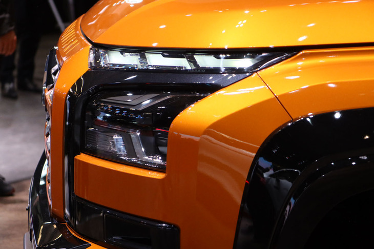 三菱トライトン