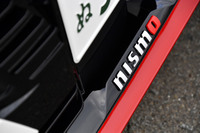 【日産ノート オーラNISMO】
ボディーサイズ:全長×全幅×全高=4125×1735×1505mm/ホイールベース:2580mm/車重:1270kg/駆動方式:FF/エンジン:1.2リッター直3 DOHC 12バルブ/モーター:交流同期電動機/エンジン最高出力:82PS(60kW)/6000rpm/エンジン最大トルク:103N・m(10.5kgf・m)/4800rpm/モーター最高出力:136PS(100kW)/3183-8500rpm/モーター最大トルク:300N・m(30.6kgf・m)/0-3183rpm/タイヤ:(前)205/50ZR17 93W/(後)205/50ZR17 93W(ミシュラン・パイロットスポーツ4)/燃費:23.3km/リッター(WLTCモード)/価格:286万9900円
【取材時の燃費データ】
テスト距離:226.0km(市街地2:高速道路6:山岳路2)/使用燃料:17.4リッター(レギュラーガソリン)/参考燃費:12.9km/リッター(満タン法)/12.4km/リッター(車載燃費計計測値)