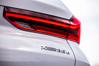 「X6 xDrive35d Mスポーツ」の車両本体価格は1198万円。X6には同モデルと4.4リッターV8ターボエンジンを搭載する「X6 M60i xDrive」、そして「X6 Mコンペティション」がラインナップされる。