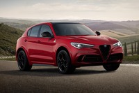 ステルヴィオ2.9 V6バイターボ クアドリフォリオ