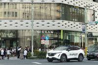 東京・銀座を行く、次世代「プロパイロット」を搭載したBEV「日産アリア」の試作車。