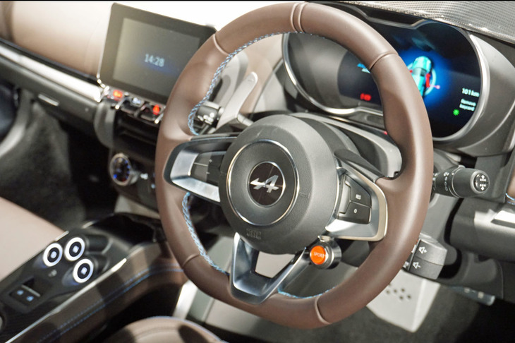 アルピーヌA110リネージ(ステアリングホイール)