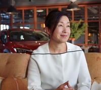 <加古 慈さんプロフィール>
1989年トヨタ自動車入社。2001年より3年間、トヨタモーターヨーロッパに出向。マイナーチェンジを機に、レクサスのハッチバック「CT」のチーフエンジニアを担当。2018年1月から常務役員とLexus International Exective Vice Presidentを兼務。