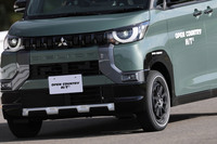 テストコースにおける「オープンカントリーH/T II」の試走は、三菱の軽スーパーハイトワゴン「デリカミニ」で行った。