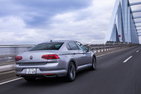 「パサートTDIエレガンス アドバンス」のWLTCモード燃費値は16.4km/リッター。今回の試乗では満タン法で17.1km/リッターを記録した。