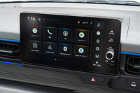 標準で装備される9インチの「Honda CONNECT対応ディスプレイ」。Googleのインフォテインメントシステムを搭載しており、GoogleアシスタントやGoogleマップ、Google Play等の機能・サービスを利用できる。