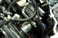 車載された状態のブレーキアクチュエーター。このシステムでは、フロントバルクヘッドにブースターを取り付ける必要もなく、車両のフロントまわりの設計の自由度が、大幅に増すという。