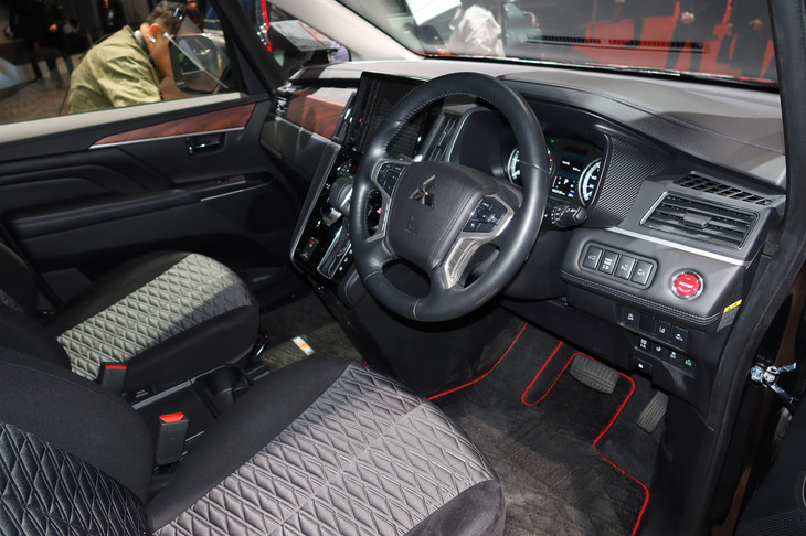 三菱デリカD:5サポートカー