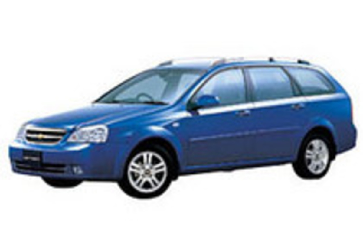 スズキ、リーズナブルな「シボレー・オプトラワゴン」06モデルを発売