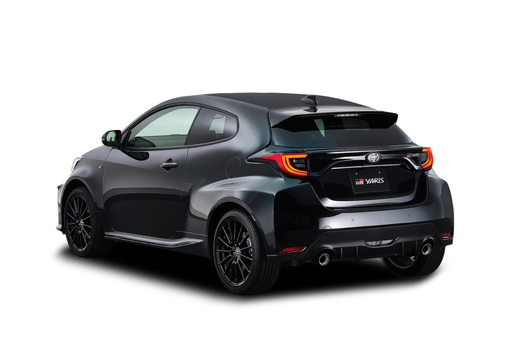 最高出力120PSの1.5リッター直3エンジンに発進用ギア付きの「ダイレクトシフトCVT」が組み合わされた「GRヤリス RS(プロトタイプ)」。