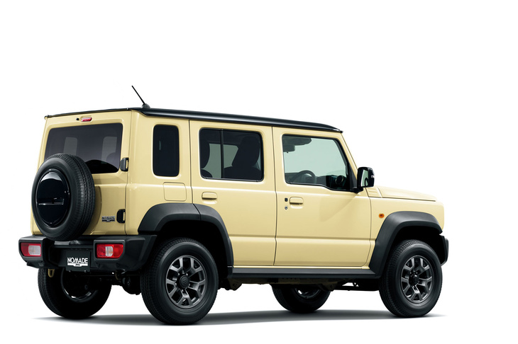 ほった「リアドアを付けるにあたって、フロントドアは長さを10cm切り詰めてます。リアのドアハンドルがフェンダーぎりぎりの位置にきてしまったのも、リアドアを極力大きくしようとした結果らしいですよ」