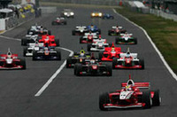 【FN 2006】第2戦鈴鹿、気まぐれな雨を味方に、ルーキーのデュバル初優勝！