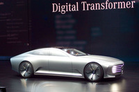 メルセデスの主役は「トランスフォーマー」【フランクフルトショー2015】