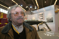 2006年2月、パリのレトロモビルにて。