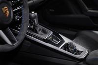 新型「ポルシェ911 GT3」がデビュー　空力性能が大幅に向上の画像