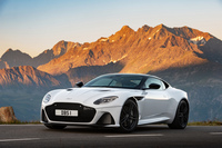 ベースとなったのは「DB11」。スポーツとGTという二面性を両立させるというコンセプトを極限まで拡大した。