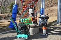 ホンダの汎用エンジンを搭載する作業機。