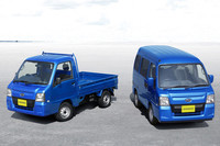 2011年7月に発売50周年を記念して、トラック、バン合わせて1000台限定でリリースされた「サンバーWRブルーリミテッド」。ボディーカラーを除けば、最終生産モデルはこれらと基本的に同じである。