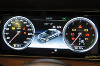 メルセデス、SクラスにディーゼルHVを設定の画像