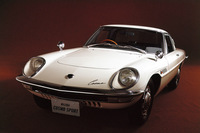 「コスモスポーツ」