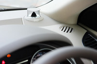 「バング＆オルフセン・アドバンスドサウンドシステム」のアコースティックレンズ。