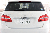 オプションの「EASY-VARIO PLUS」装着車では、後席シートにバックレスト角度調整と前後スライド機構（最大140mm）が備わる。 
    
    画像をクリックすると、シートアレンジが見られます。